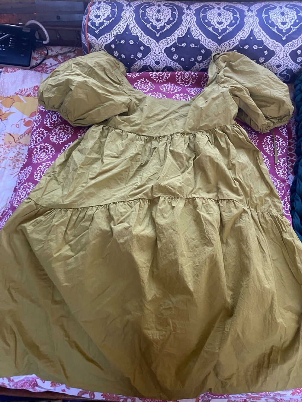 Know One Cares  Green Puff-Sleeve Tiered Dress